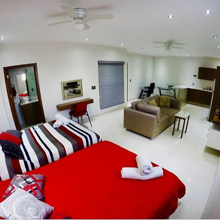En El Centro 3 Hermoso Loft Familiar Ac Wifi 300 Mbps Aguascalientes Bagian luar foto