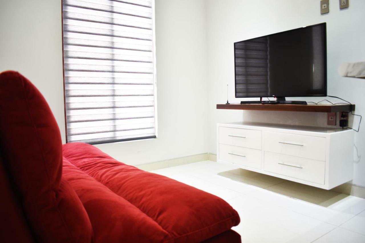 En El Centro 3 Hermoso Loft Familiar Ac Wifi 300 Mbps Aguascalientes Bagian luar foto