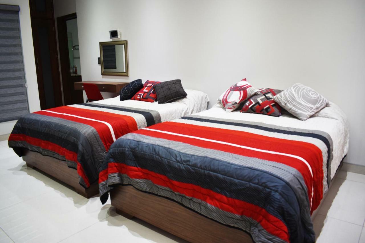 En El Centro 3 Hermoso Loft Familiar Ac Wifi 300 Mbps Aguascalientes Bagian luar foto