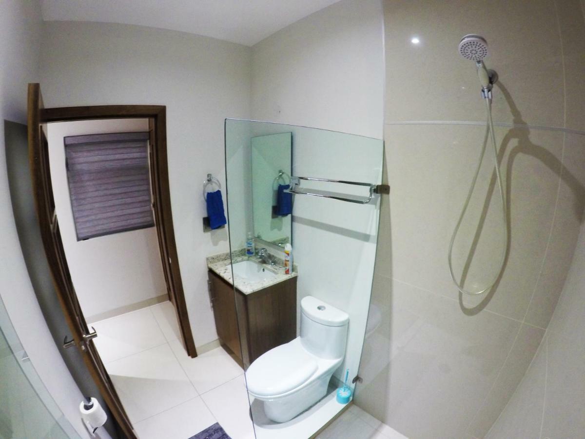En El Centro 3 Hermoso Loft Familiar Ac Wifi 300 Mbps Aguascalientes Bagian luar foto